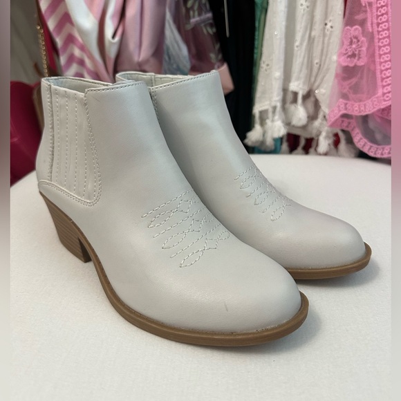 Frye & Co. Jude Ice Boot Bootie Women's Size 6 - Picture 1 of 9